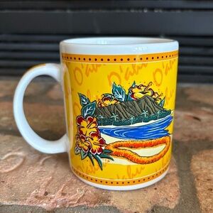 Hilo Hattie Oahu Collectible Mug Hawaiian 12oz Preowned